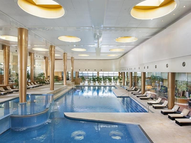 Готель Crown Towers Мельбурн Екстер'єр фото The pool at the spa